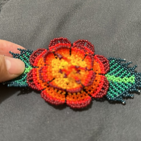 Handmade Artisan by Huicholes Mexican Beaded Flower Hair Barrett - Picture 4 of 5